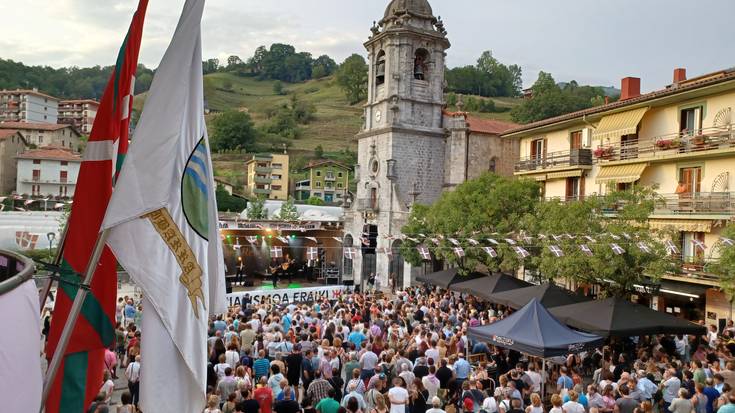 Ibarrako festa batzordearen bilkura deialdia