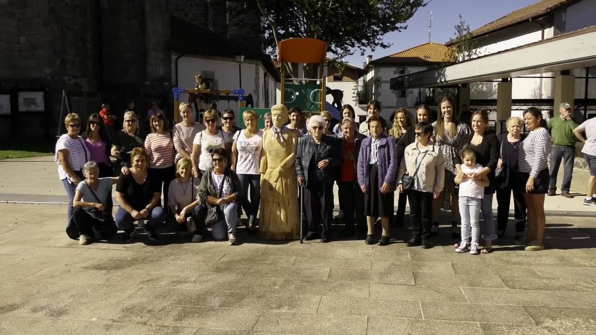 Emakume baserritarrei aitortza, Ondarrutarren aurkako  apustuarekin batera Abaltzisketan
